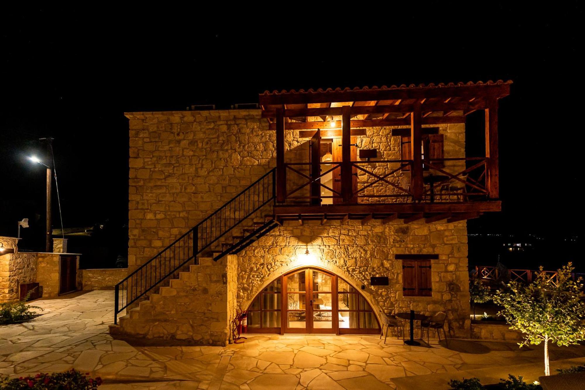 Harma Traditional Boutique Suites Paphos Exterior foto