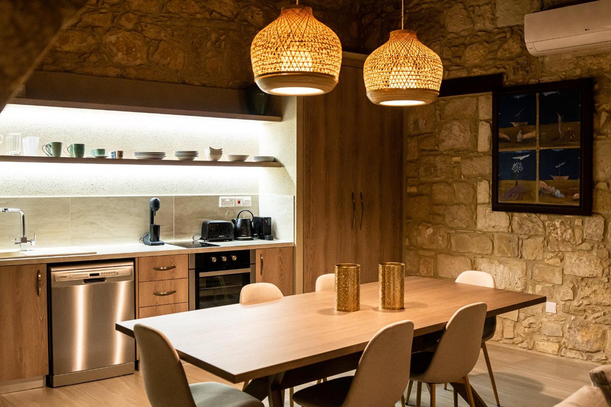Harma Traditional Boutique Suites Paphos Exterior foto