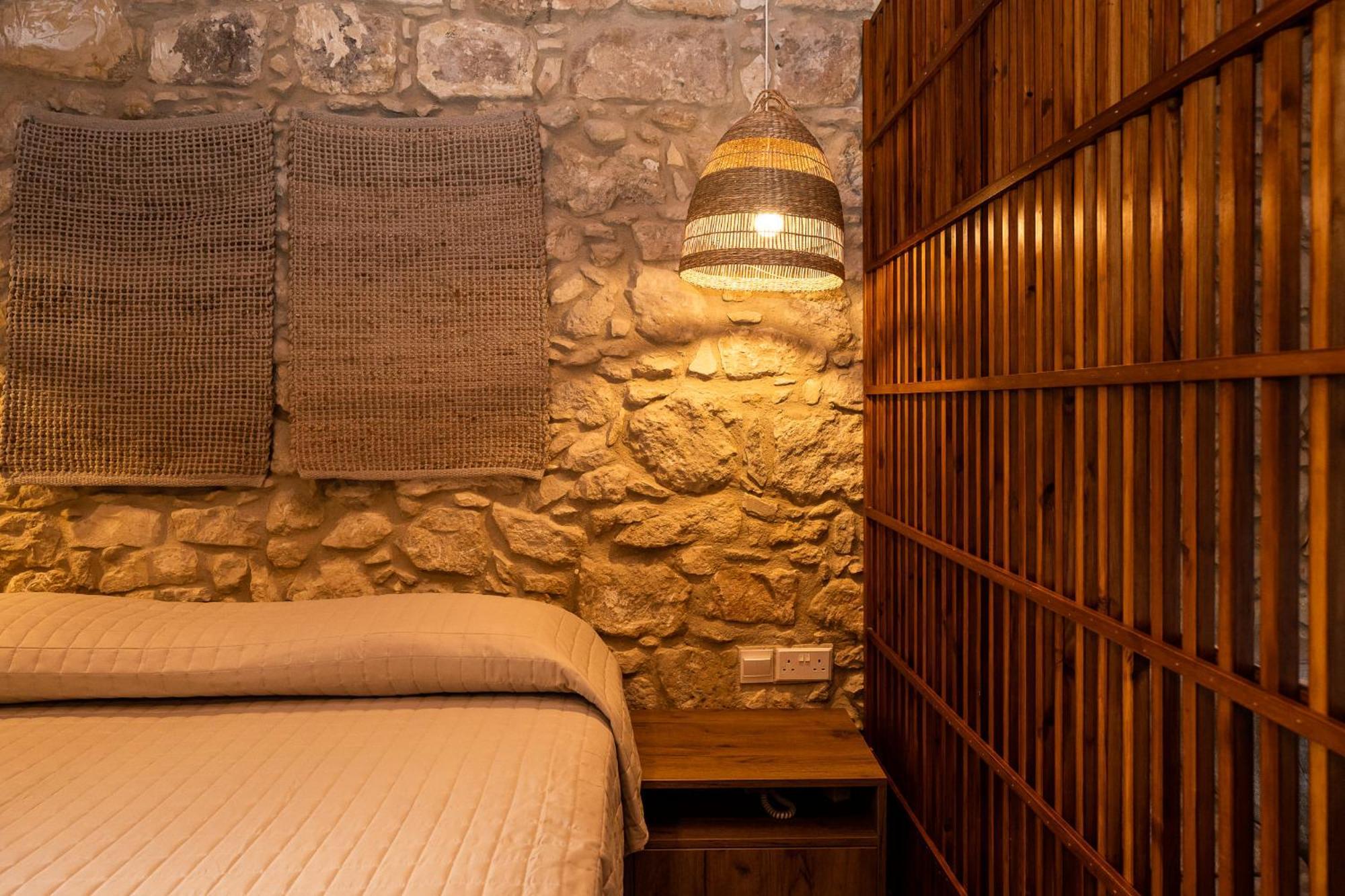 Harma Traditional Boutique Suites Paphos Habitación foto